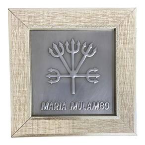 Quadro Maria Mulambo Madeira Carvalho E Metal 13 X13 Cm