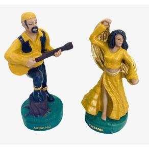 Esculturas Ciganos Casal Amarelo 11 Cm Resina