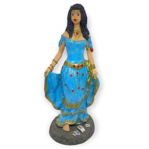 Escultura Cigana Azul Clara 23 Cm Em Resina