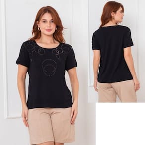 Blusa manga curta com aplicação em círculos Virou Moda