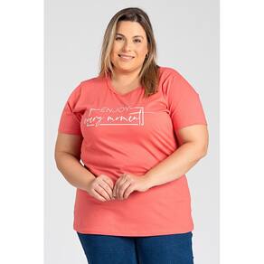 T-shirt Feminina Plus Size Malha Algodão Estampada "Enjoy" - Serena