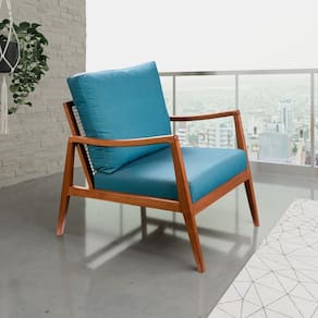 Poltrona de Madeira Maciça Tauari com Tecido Impermeável e Rattan Natural Amina Living Outdoor Imbuia/Azul