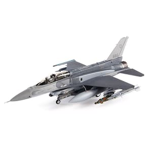 Motor City Classics F-16d Fighting Falcon 1:72 Singapura 2015
