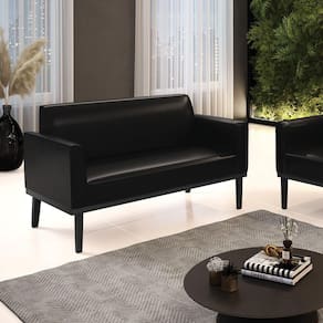 Poltrona Namoradeira Decorativa Pés Fixo Em Madeira Pu Preto Brilho