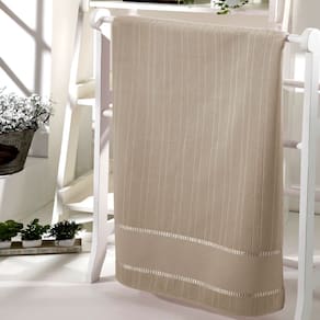 Toalha de Banho Aveludada Bella para Bordar 70cm x 1,40m - Dohler