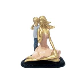 Estatueta Decorativa Família Mãe e Filho Gesso Colorida