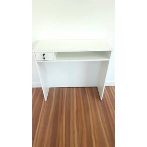 Mesa Tampo em MDF com Armário e Fundo