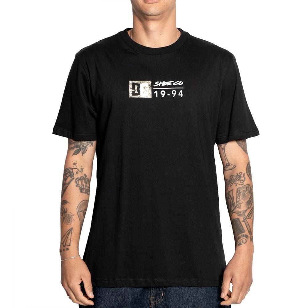 Camiseta DC Shoes DC Split Star SM25 Masculina Preto