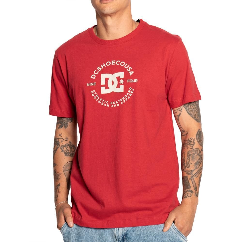 Camiseta DC Shoes Star Pilot Color SM25 Masculina Vermelho