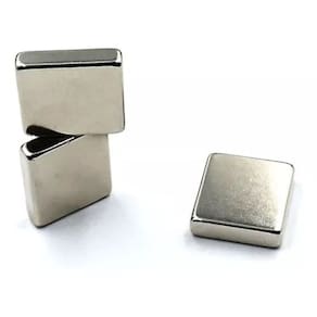 Kit com 50 Peças Ímã de Neodímio Quadrado 10x10x2mm N35 Super Forte