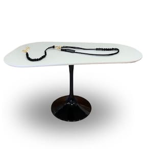 Saarinen De Jantar Tulipa Organica 140x90 Base PretoTampo Branco