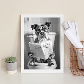 Quadro Boxer No Vaso Lendo Jornal 33X24Cm - Com Vidro