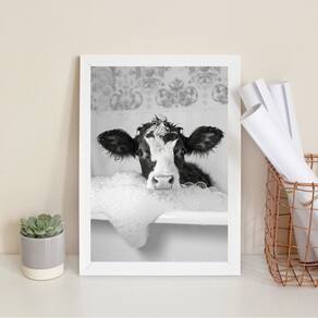 Quadro Banheiro Vaquinha Tomando Banho 45X34Cm - Com Vidro