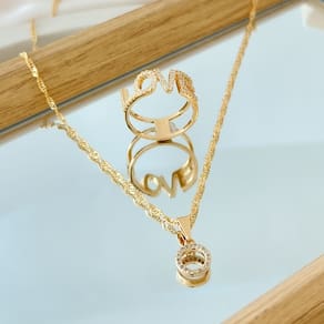 Anel Largo Love Cravejado Zircônias Cristais Banhado a Ouro