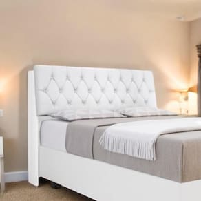 Cabeceira Estofada Yasminne Queen Branca Com Capitonê Branco
