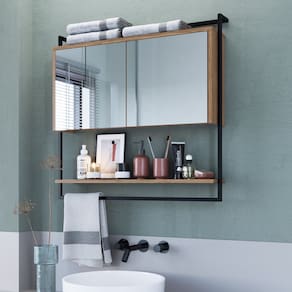 Armário Espelheira para Banheiro 80cm com 1 Prateleira Externa e Toalheiro Estilo Industrial P1043 Preto/Mel