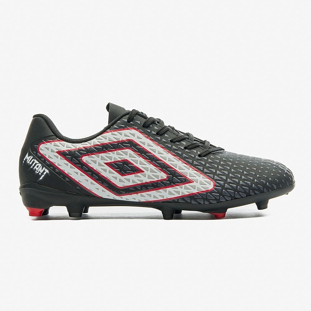 Chuteira Campo Umbro Mutant - Preto/Branco