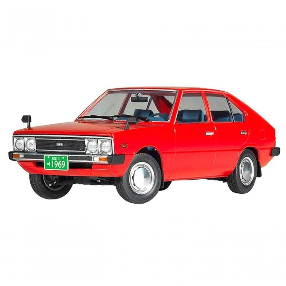 Academy 15137 Hyundai Pony 1975 Escala 1-24 - Modelo Plástico Detalhado