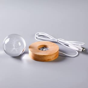 Luminária de Mesa Bola de Cristal 3D com Base de Madeira - Luz LED Elegante para Decoração