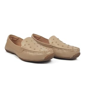 Mocassim Feminino Couro Casual Apliques Metálicos