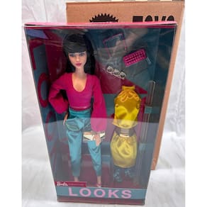Boneca moderna Barbie Signature LOOKS Model #19 com acesso.