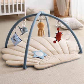 Tapete de ginástica Baby Play Blissful Diary Shell com 6 brinquedos Ocean Theme