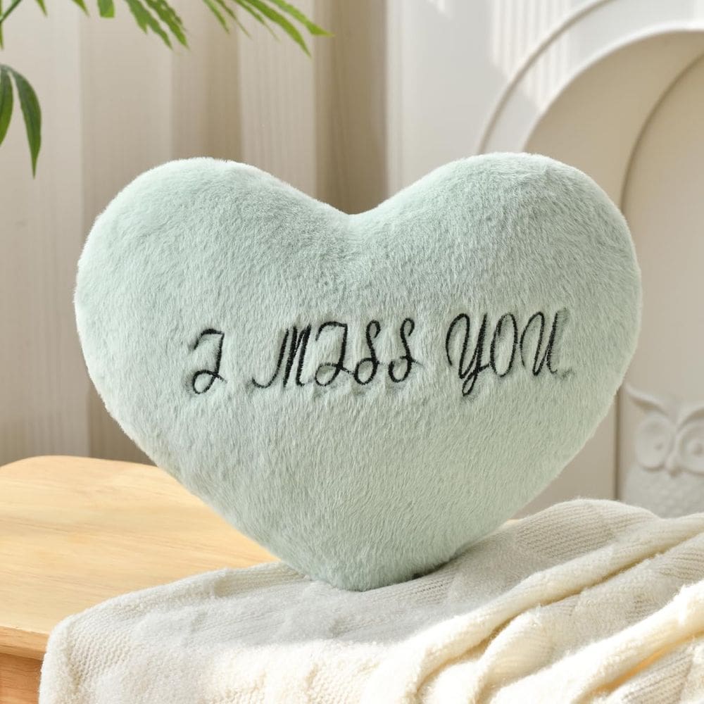 Almofada de coração XVTRU Soft Sage Green Sage Pele de coelho sintética 33x25cm