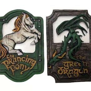 Conjunto de sinais decorativos XYQ Lord of The Rings Prancing Pony & Green Dragon