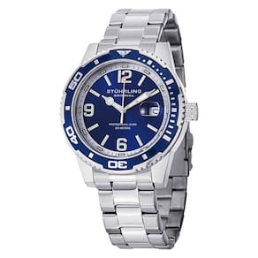 Regata 415 com mostrador azul e pulseira de aço inox prateado, da marca Stuhrling.