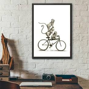 Quadro Macaquinhos Na Bicicleta 45X34Cm Vidro Moldura Preta
