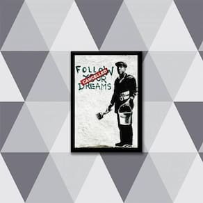 Quadro Banksy Follow Your Dreams 45X34Cm Com Vidro Preta