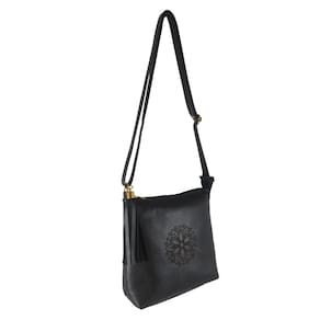 Bolsa Transversal Topgrife Estampa Mandala Couro Preto Único