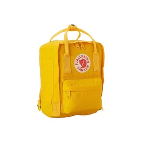 Mochila Fjällräven Kanken Mini para mulheres amarela quente