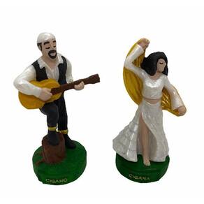 Esculturas Ciganos Casal Branco 11 Cm Em Resina