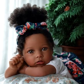 Boneca Reborn BABESIDE Black Girl 50 cm com kit de alimentação 3+