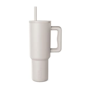 Copo Simple Modern Trek Signature de 1,2 L com alça e canudo