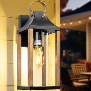 Luminária de exterior Roravilila Dusk to Dawn Rustic Wood 43cm