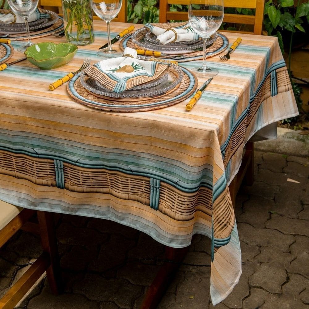 Toalha de Mesa Quadrada Oásis Artesanato 4 Lugares 140x140cm Oasis