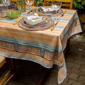 Toalha de Mesa Quadrada Oásis Artesanato 4 Lugares 140x140cm Oasis