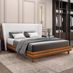 Cama Casal Queen Base Box Pés Madeira 168cm Suném P05 Couríssimo Whisky Bouclê Cru - Lyam Decor