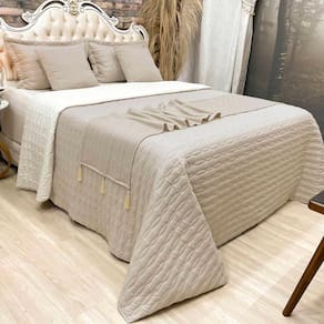 Cobre Leito Queen Decor Dupla Face Com Almofadas E Xale 8 Peças - Bege