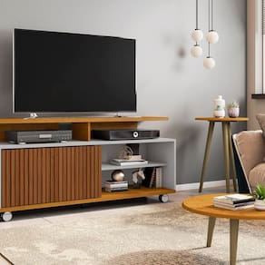 Rack Topázio para TV até 52 Polegadas com 5 Rodízios Naturalle/Off-White/Ripado