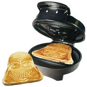 Darth er Máquina de Waffle Antiaderente 5 Temperaturas, 110v, UNCANNY BRANDS WM SRW VAD, Preto