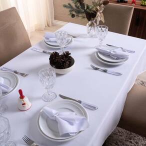 Toalha De Mesa Basic Lisa Oxford Decoração 3,00m X 1,40m Para 10 Lugares Branco 100% Poliéster