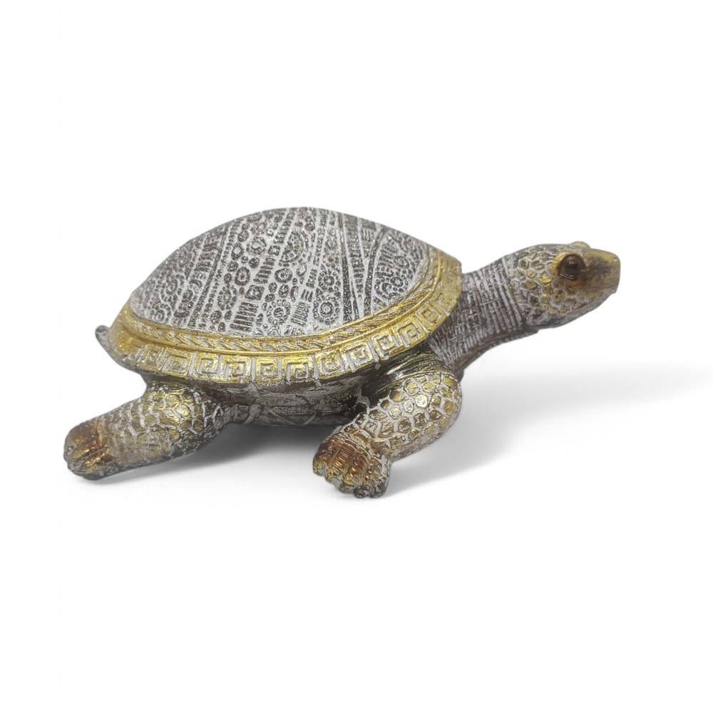 Enfeite Tartaruga Branca com Detalhes Dourados Resina 15 cm