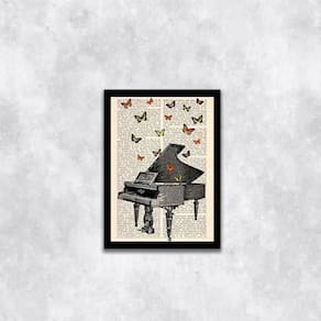 Quadro Decorativo Piano Com Borboletas 45X34 Com Vidro Preta