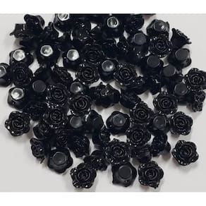 Kit C/400 Miçangas em Resina Flor Rosa Negra 2 cm