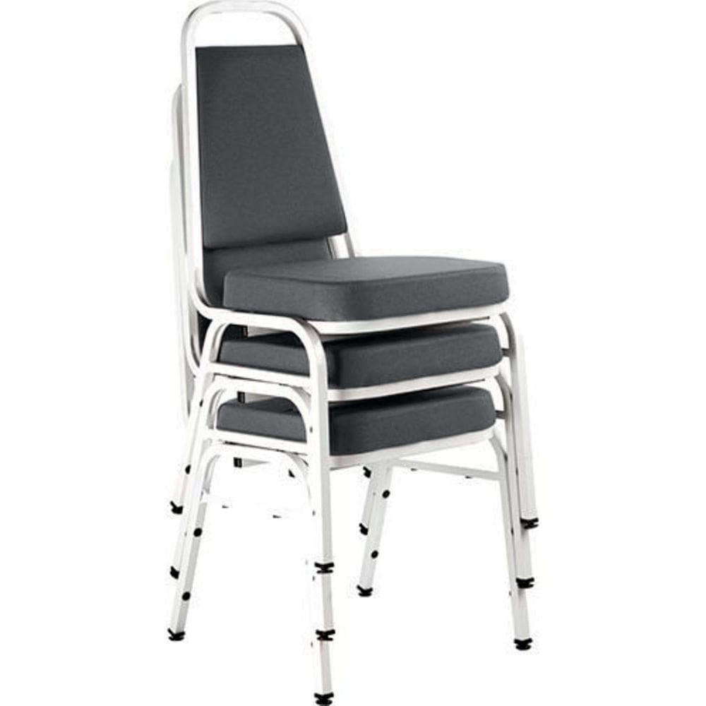 Kit com 3 Cadeiras Empilháveis Linha Hotel Plus Marrom