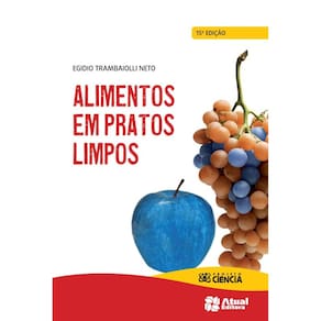 Alimentos em pratos limpos