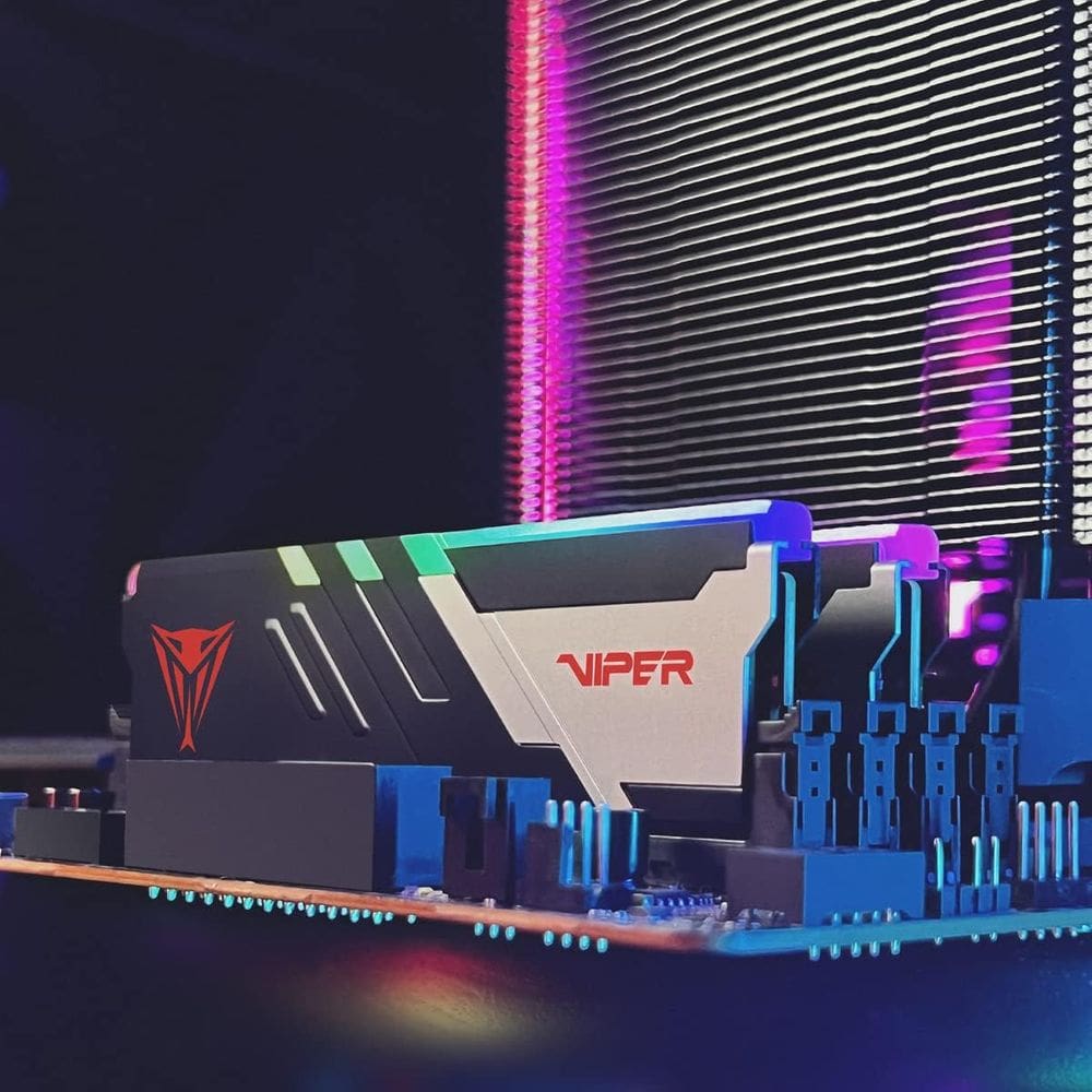 Memória RAM Patriot Viper Venom RGB | Casas Bahia